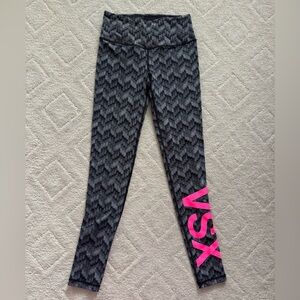Victory Secret/VSX / Charcoal&Neon Pink Patterned Leggings/ XS